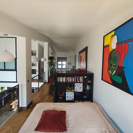 La Maison Du Bonheur Willa Montreuil (Seine-Saint-Denis)