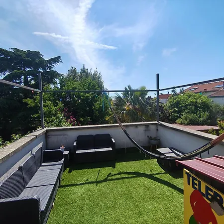 Villa La Maison Du Bonheur Montreuil (Seine-Saint-Denis)